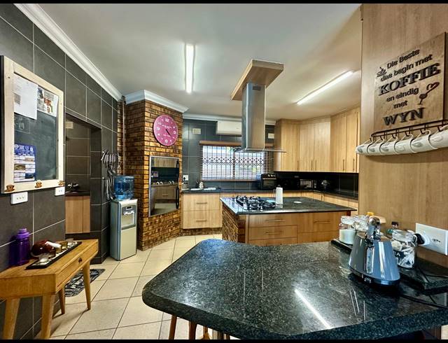 3 BEDROOM HOUSE FOR SALE IN MEER EN SEE